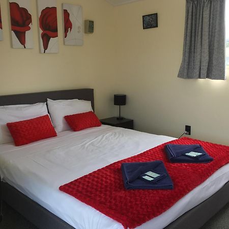 Otorohanga Kiwi Holiday Park Екстериор снимка